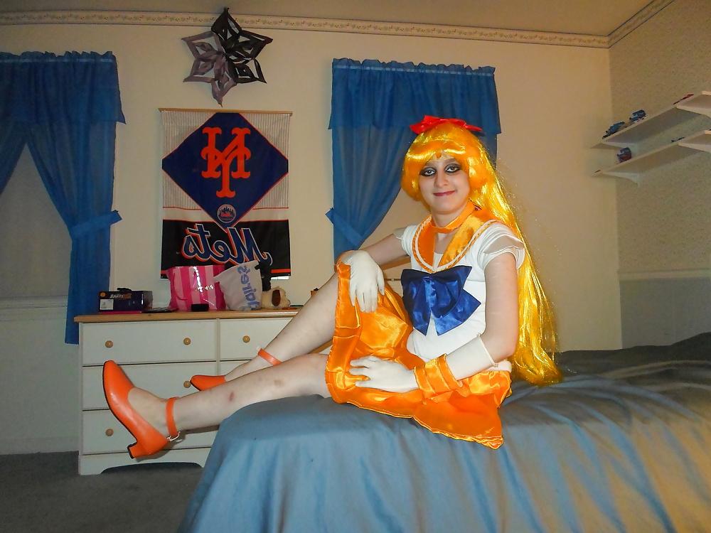 5P Sailor Venus Cosplay