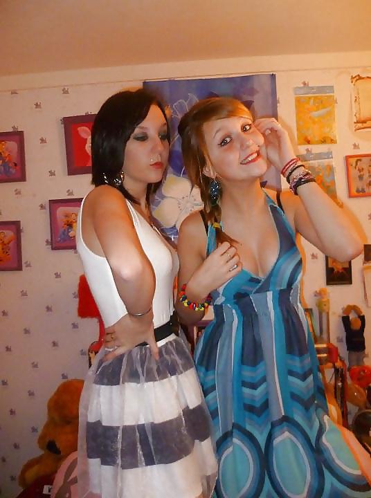 25P Justine 19 ans Blondasse a salir