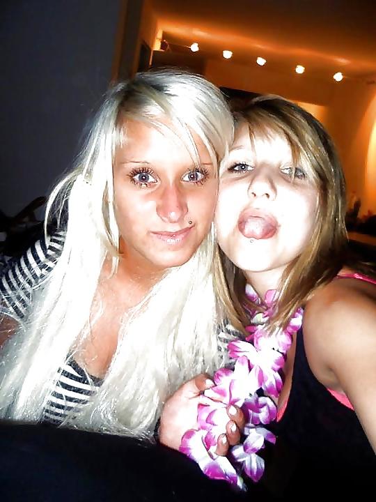 25P Justine 19 ans Blondasse a salir