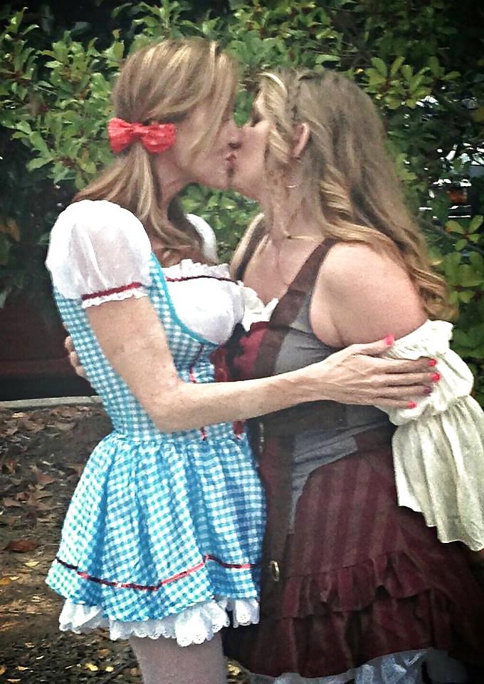 25P Halloween Cosplay