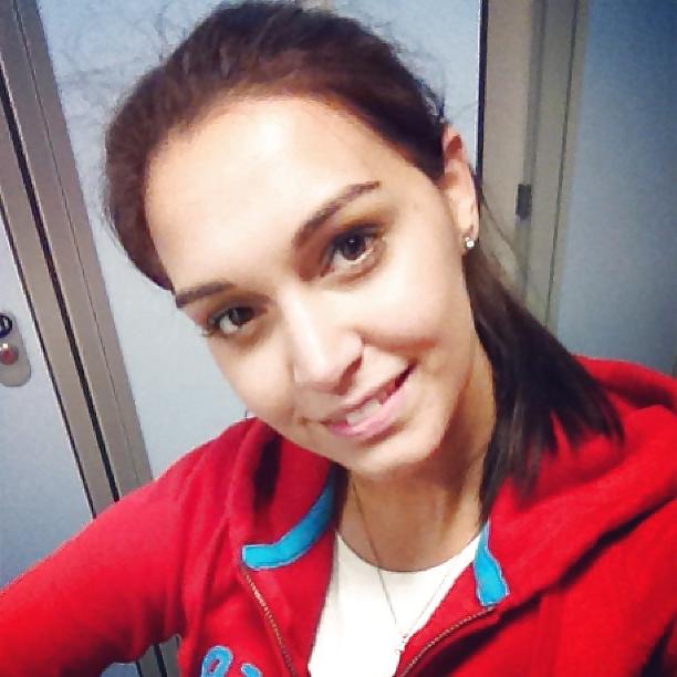 25P Ivana Maksimovic Serbian shooter
