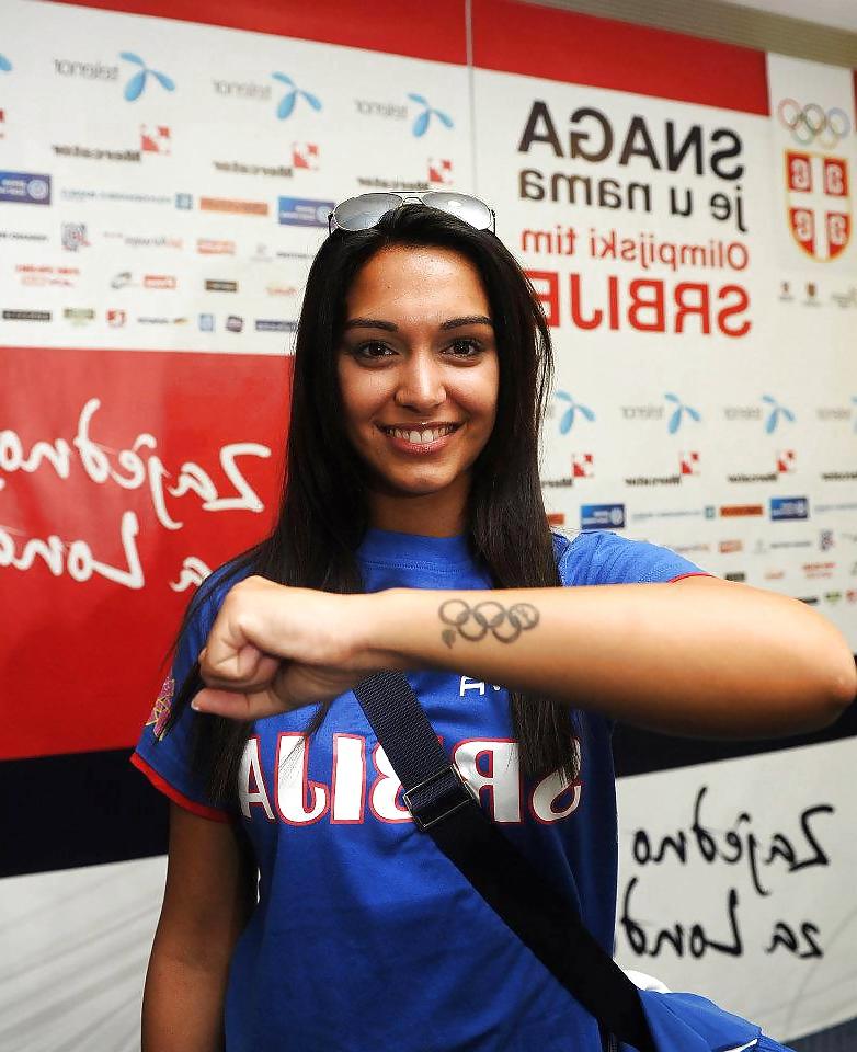 25P Ivana Maksimovic Serbian shooter