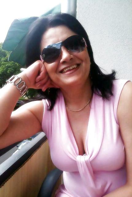 25P The best of Serbian Moms