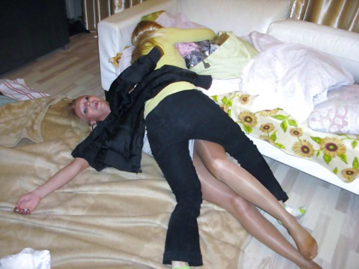 25P Partygirls in Pantyhose