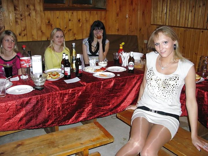 25P Partygirls in Pantyhose