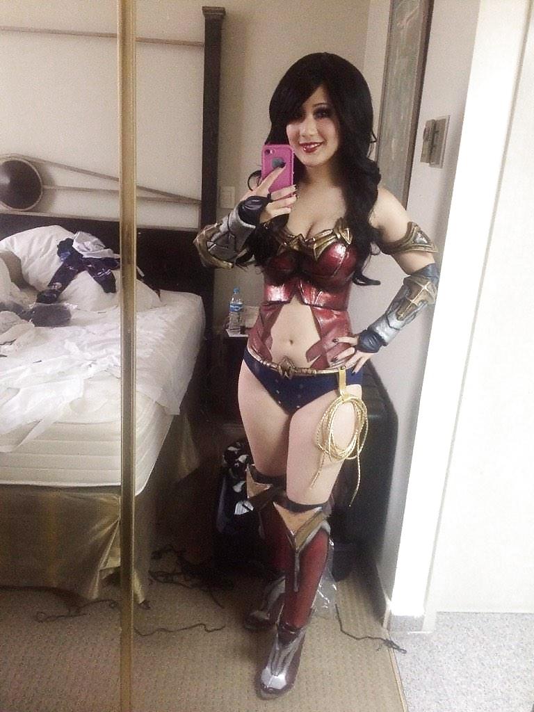 16P Sexy Hottest Cosplay