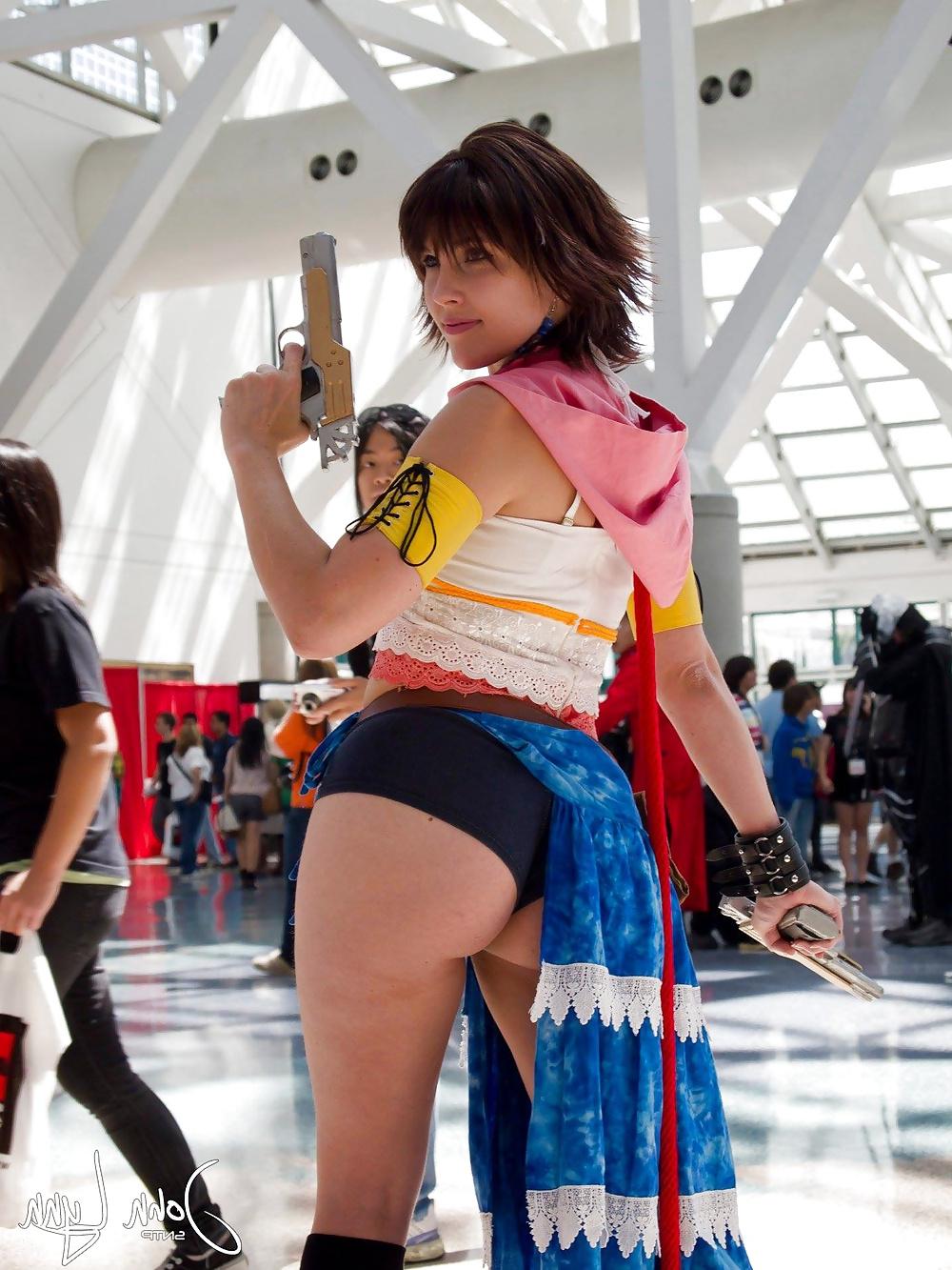 16P Sexy Hottest Cosplay