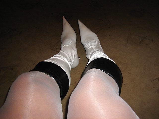 25P Pantyhose 1