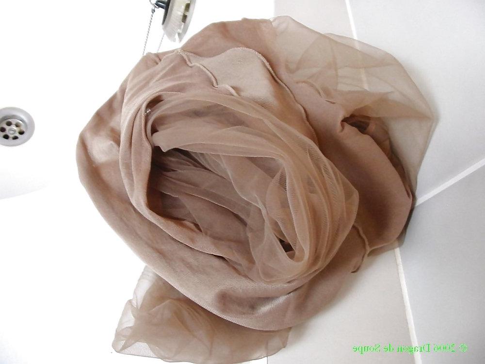 25P Pantyhose 1
