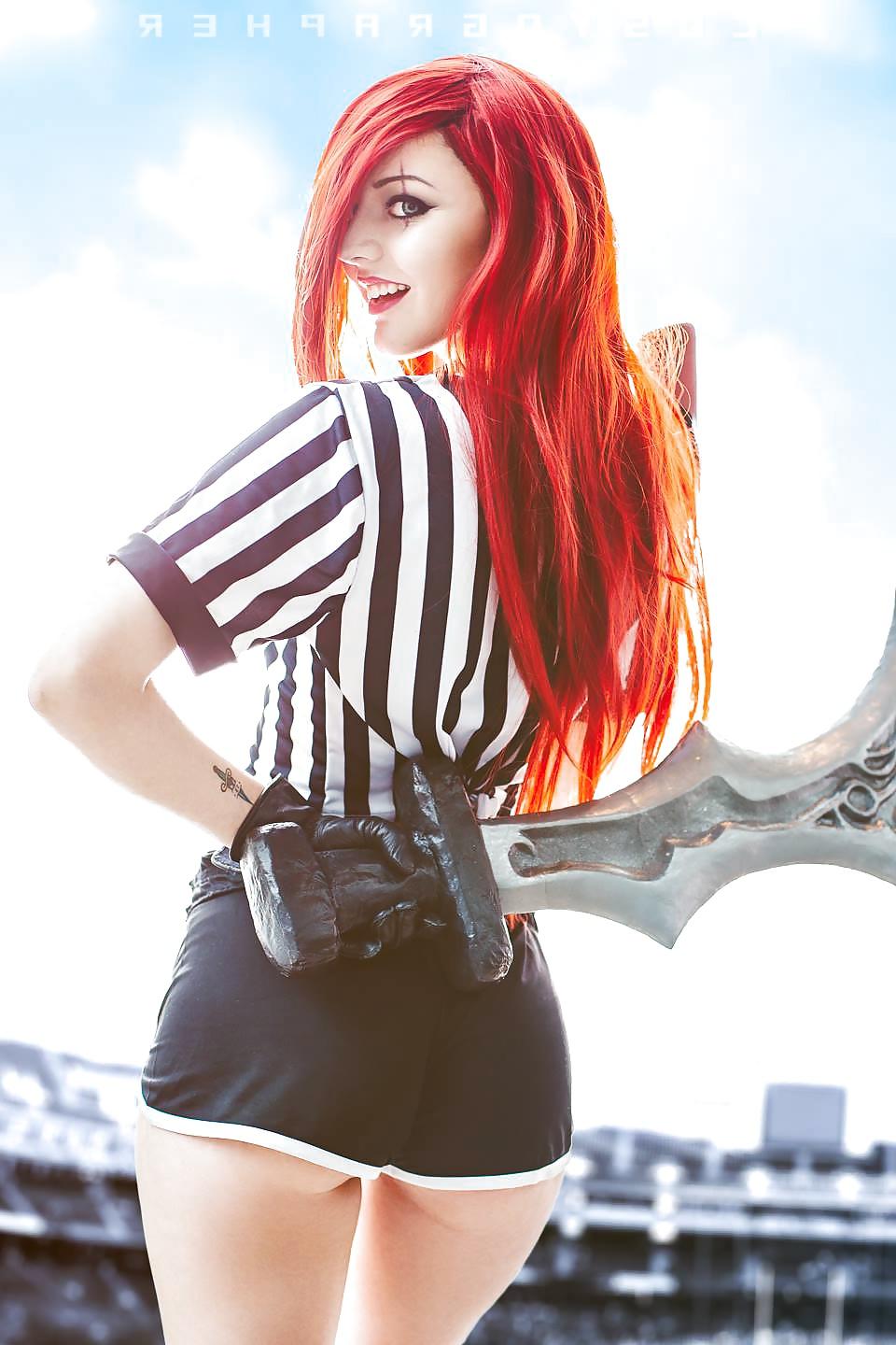 9P Red Card Katarina Cosplay (League Of Legends)