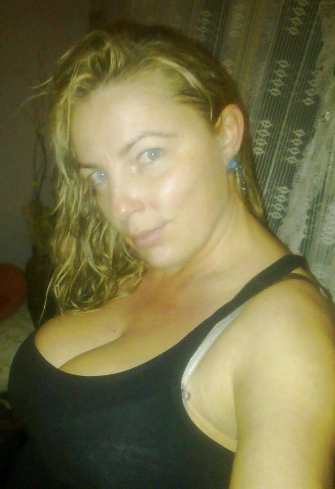 12P Nice Tits Serbian Milf