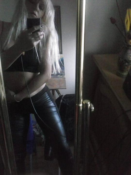25P Serbian Milf
