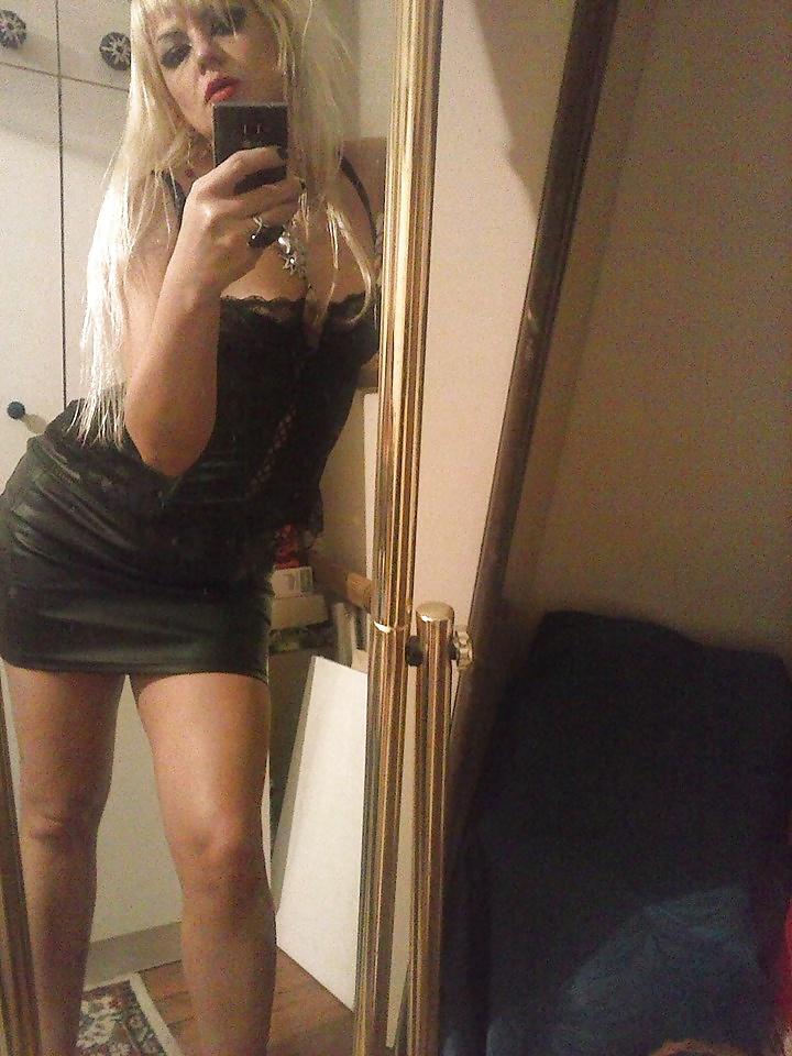 25P Serbian Milf