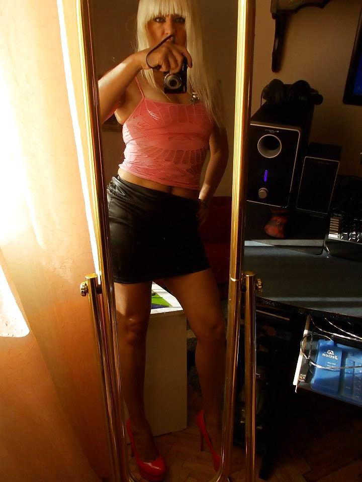 25P Serbian Milf