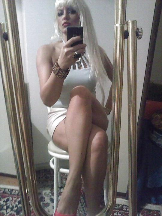 25P Serbian Milf