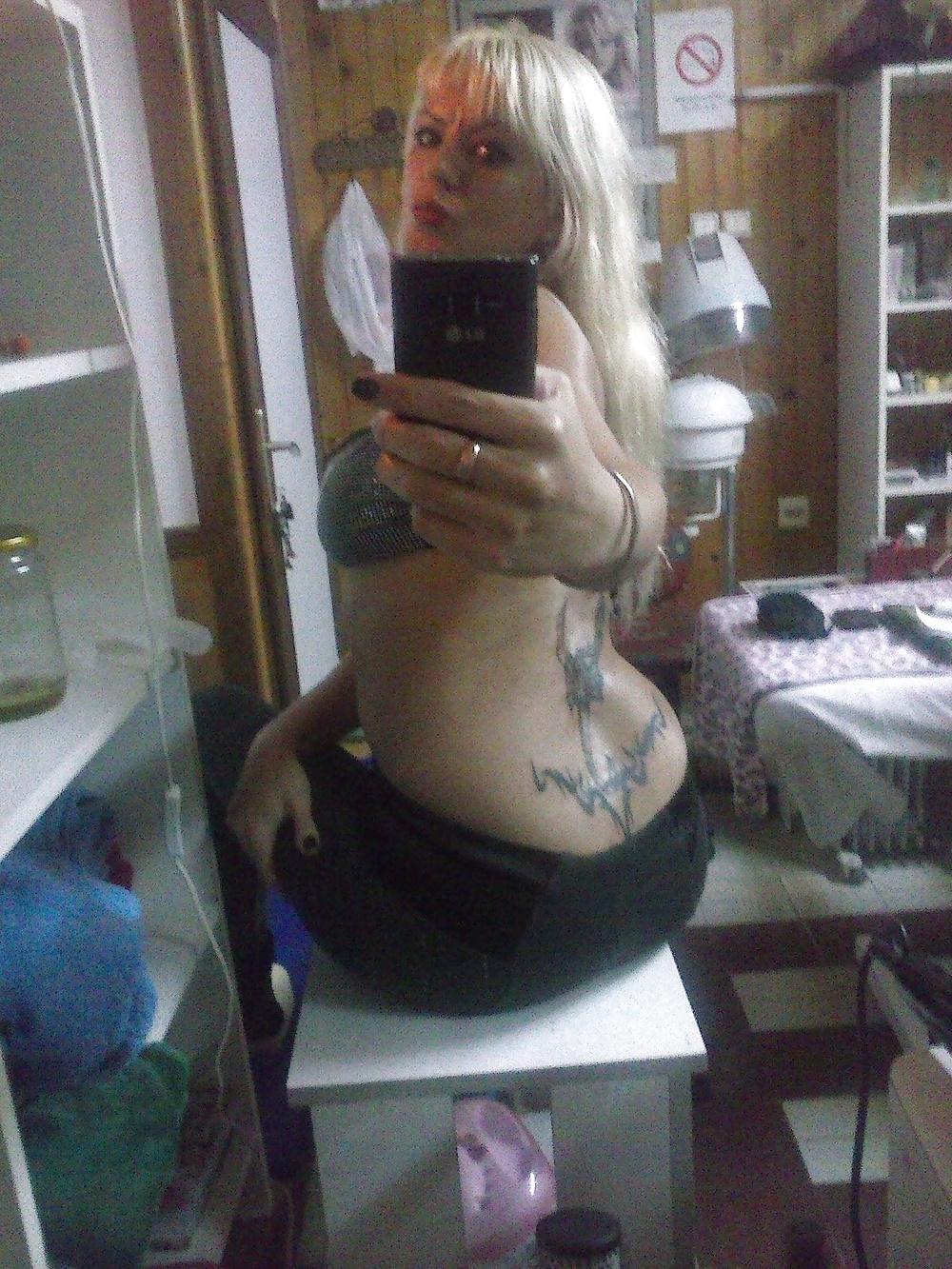 25P Serbian Milf