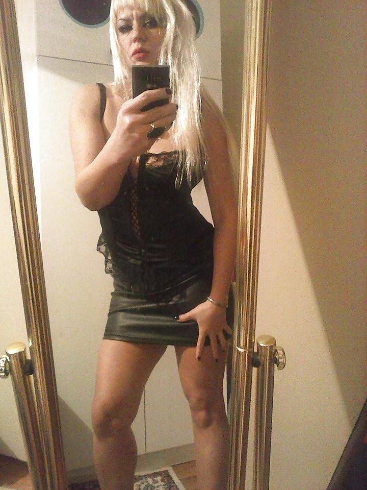 25P Serbian Milf
