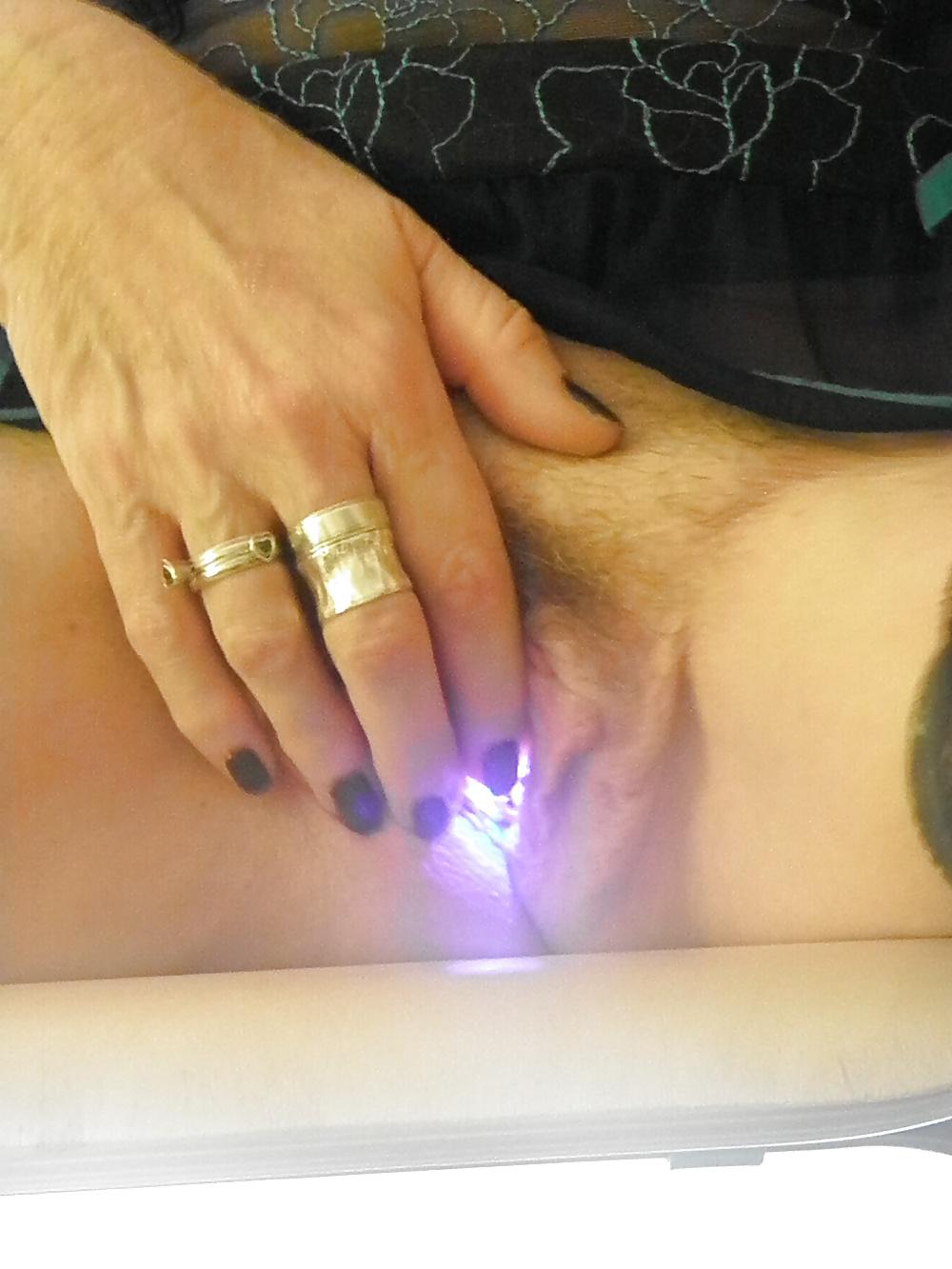 7P Aine ,,YES that is a blue light in my pussy lol
