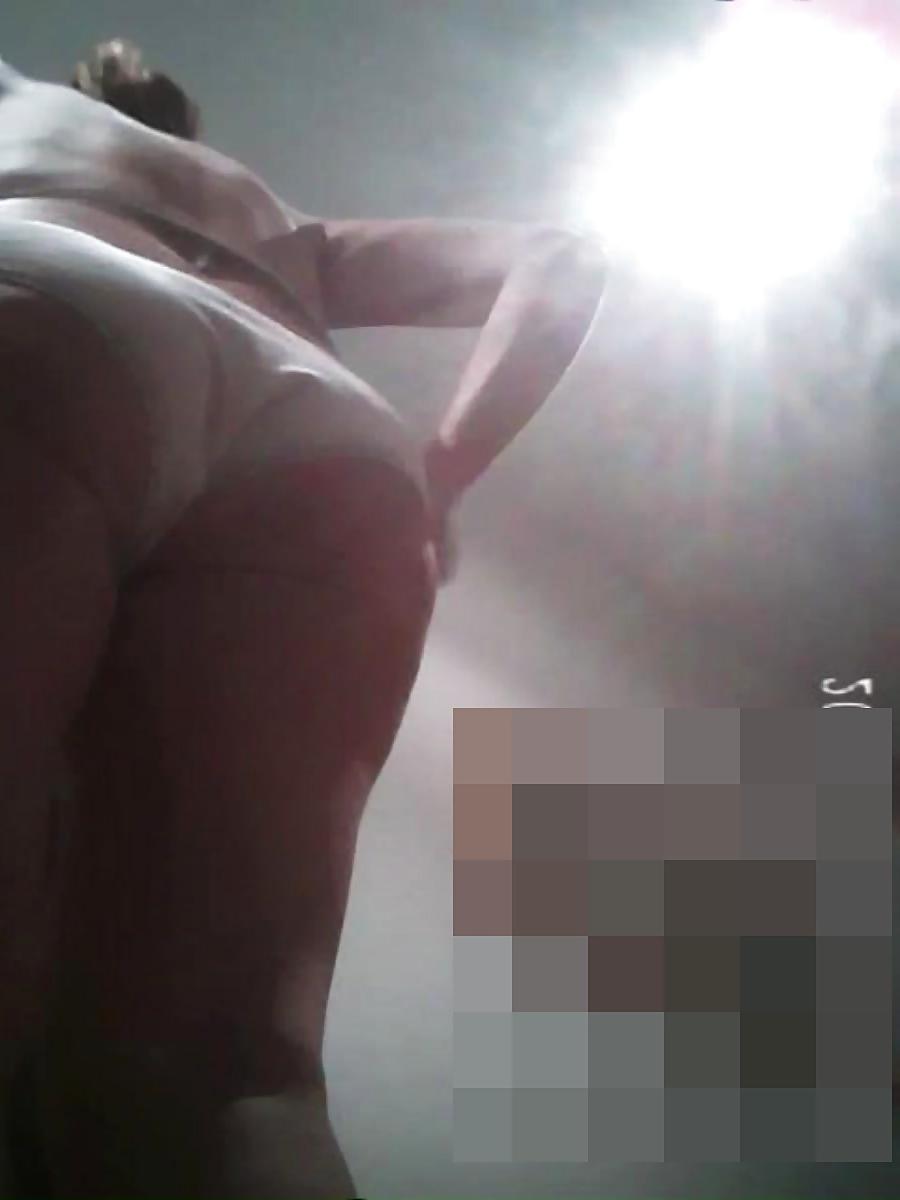 24P My hot wife dressing for party 1