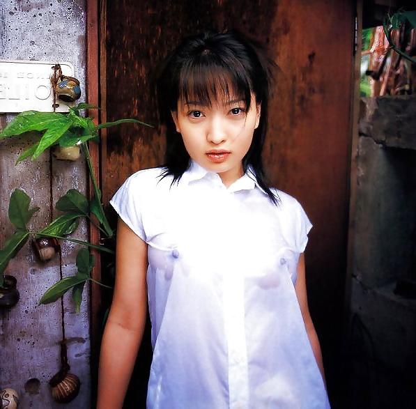 25P Oriental girls