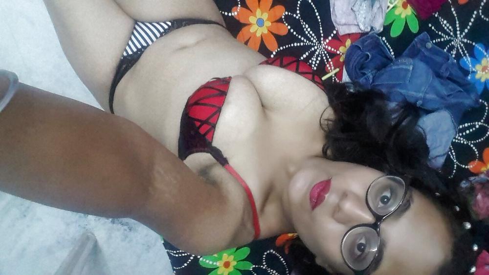 7P Wanna be Pornstar Simmy-K selfshots for dirty comments :) 