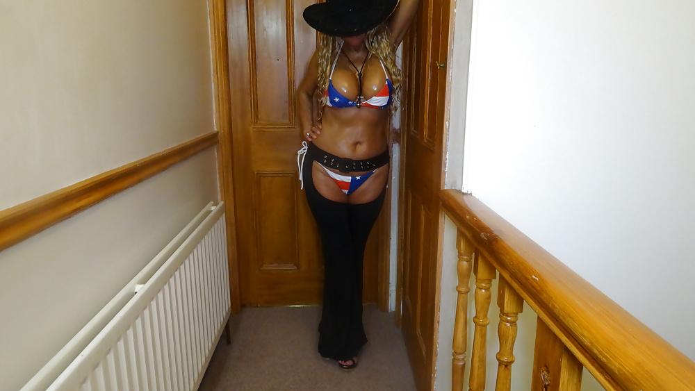 25P Mommy being dirty x