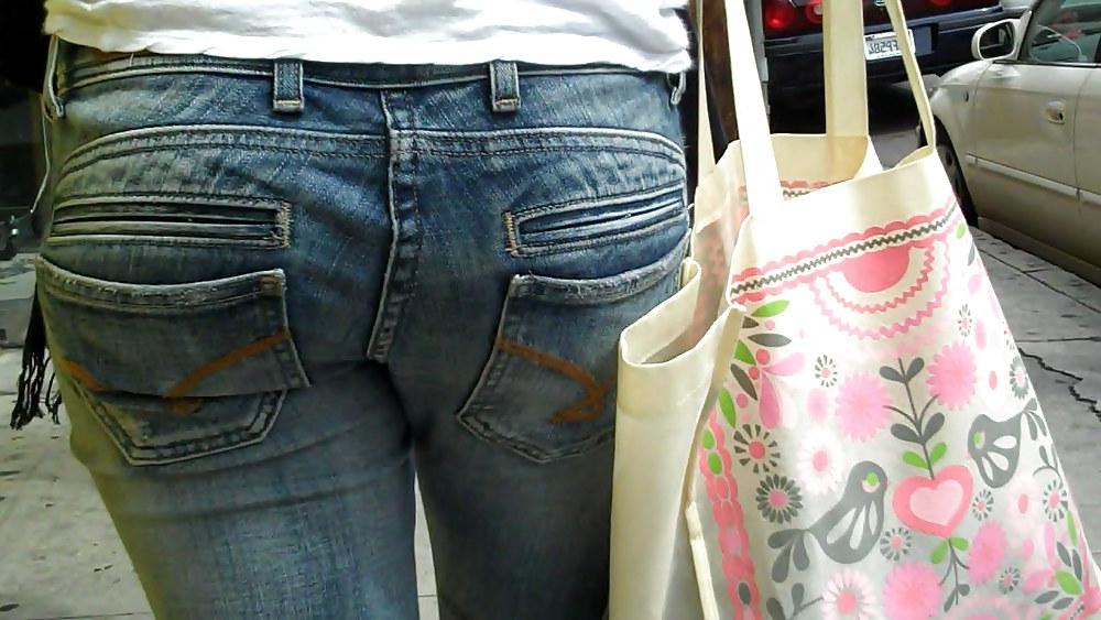 25P Butts ass & rear ends in tight blue jeans