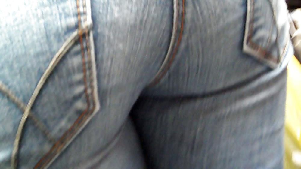 25P Butts ass & rear ends in tight blue jeans