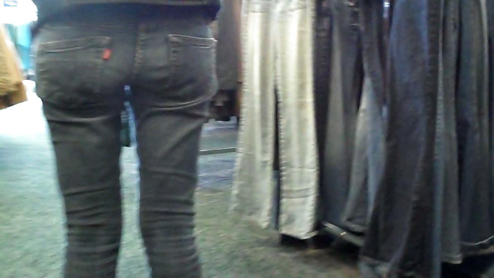 25P Butts ass & rear ends in tight blue jeans