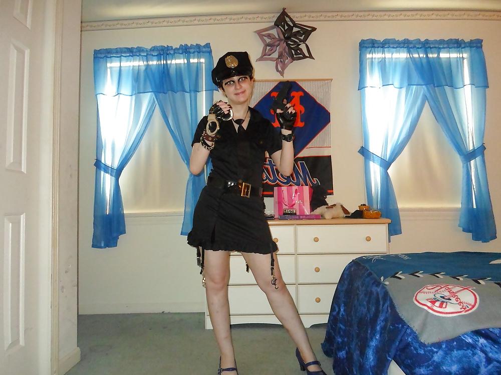 6P Police cosplay