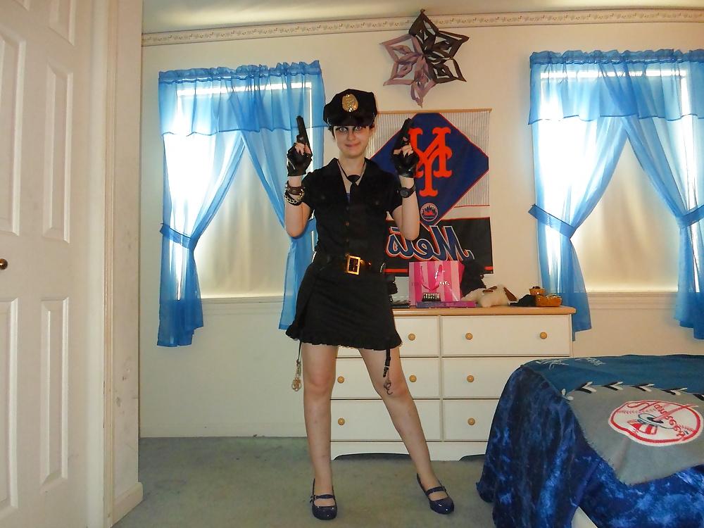 6P Police cosplay