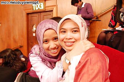 8P Malay- awek tudung ipt