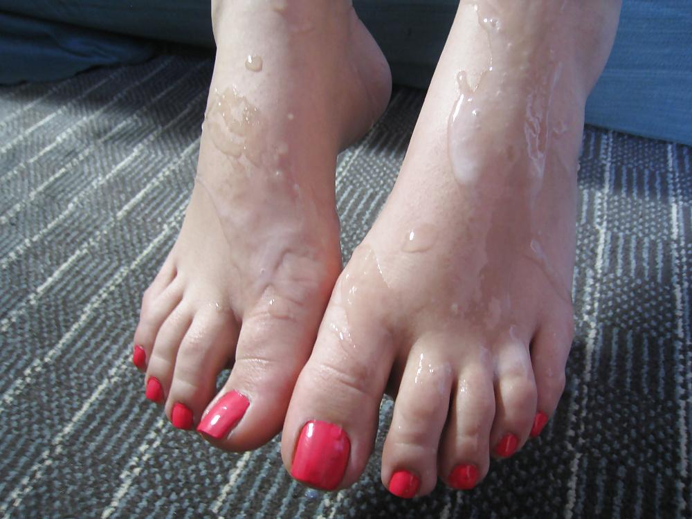11P Footjob #4
