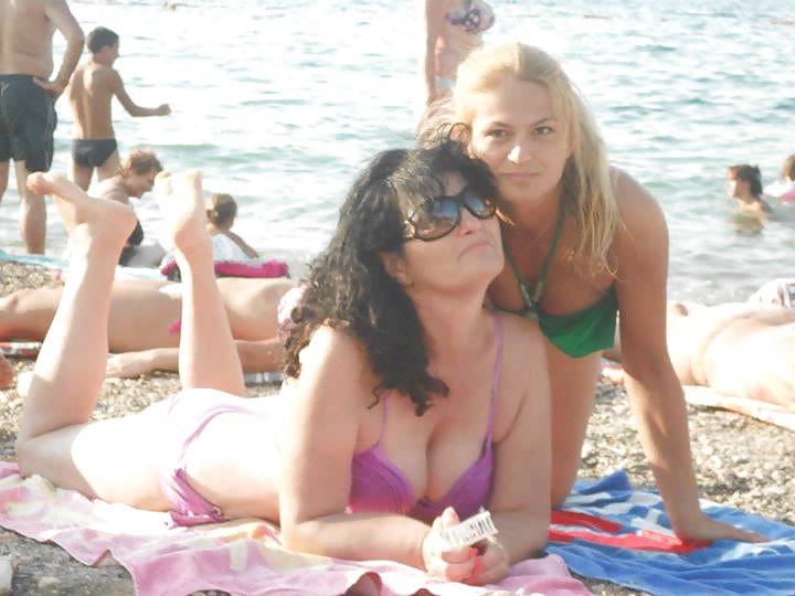 25P Serbian Milfs IV