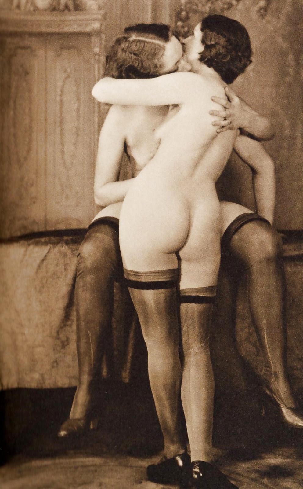 20P Vintage Erotica for your Dirty Comments