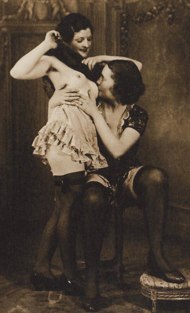 20P Vintage Erotica for your Dirty Comments