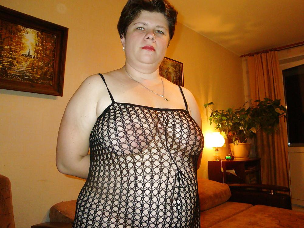 25P She Wants To Know If She Is Too Fat