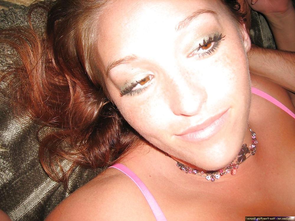 25P Amateur Anna Busty Part 1