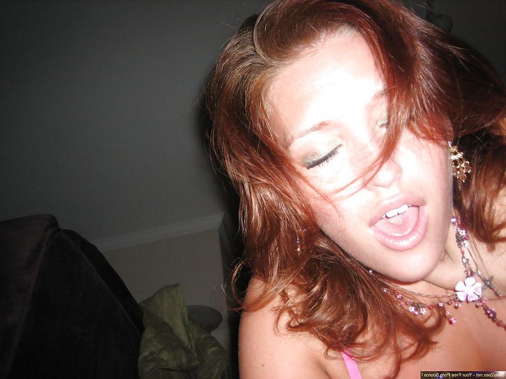 25P Amateur Anna Busty Part 1