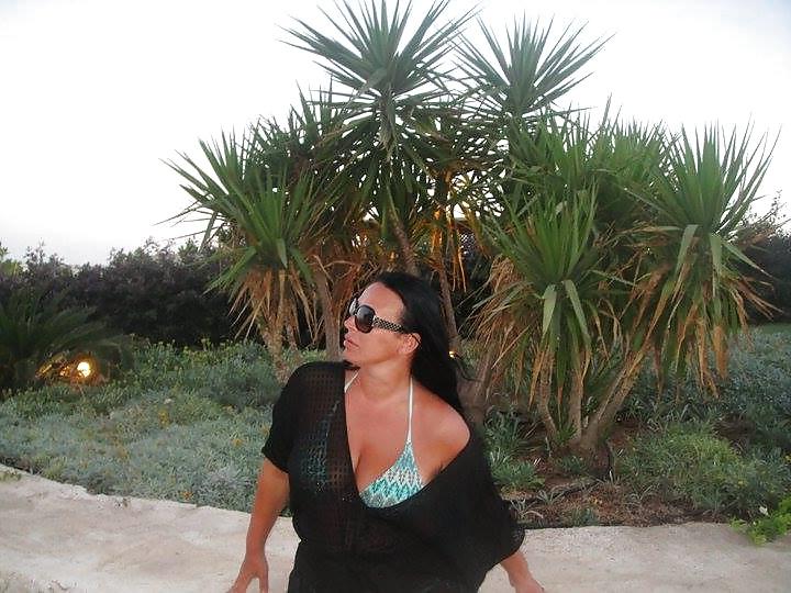 25P Serbian Milfs II