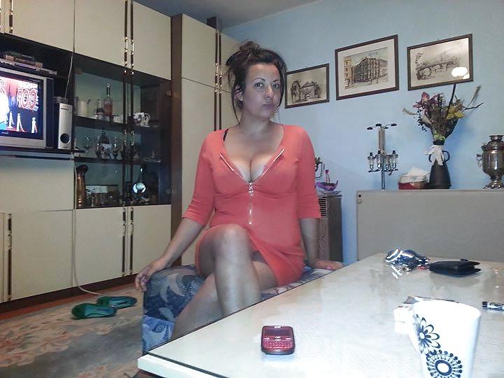 25P Serbian Milfs II