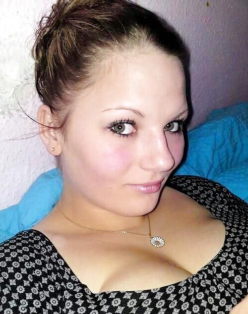 25P Tess Busty Teen Wank Slut