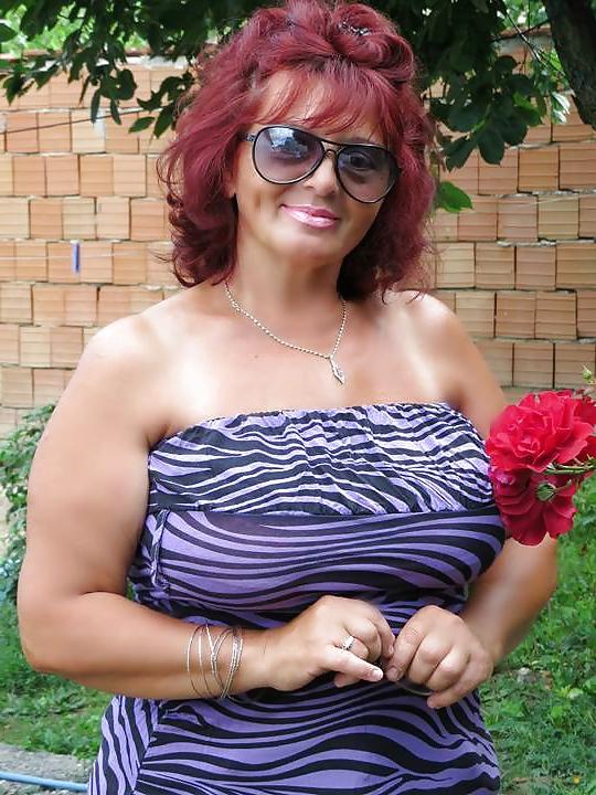 25P Serbian Milfs I