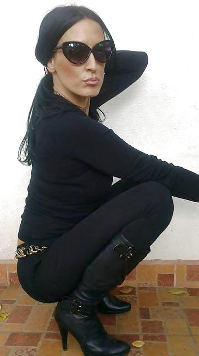 25P Serbian Milfs I