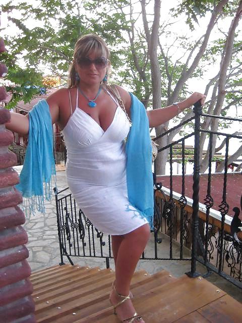 25P Serbian Milfs I