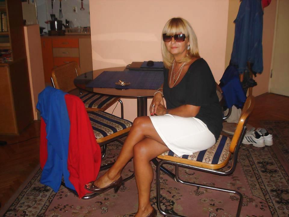 25P Serbian Milfs I