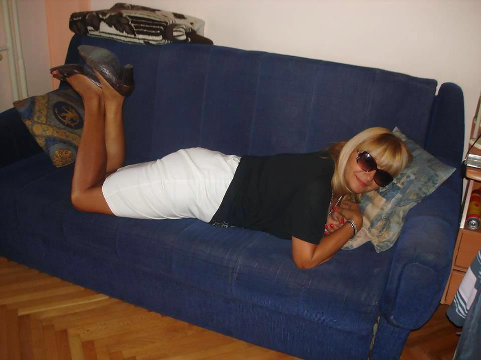 25P Serbian Milfs I