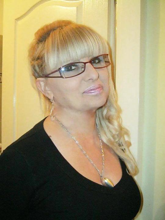 25P Serbian Milfs I