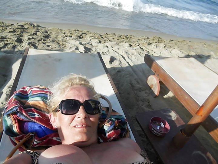 25P Serbian Milfs I