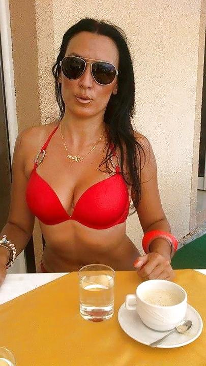 25P Serbian Milfs I